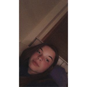 Meet your Posher, Kenzie